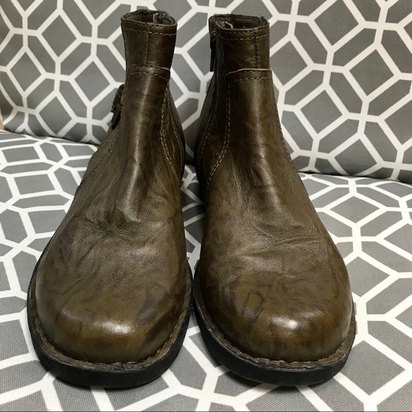 Clark’s Ankle Boots - Picture 5 of 8